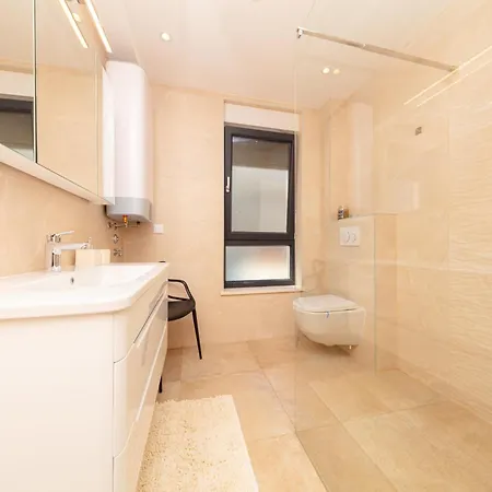 Seaside 5 *