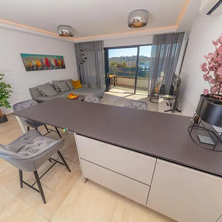 Seaside 5 Apartment