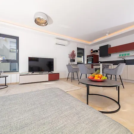 Apartment Seaside 5 *