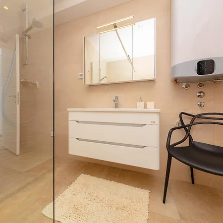 Seaside 5 *