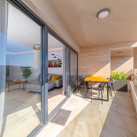 Seaside 5 Апартаменты *